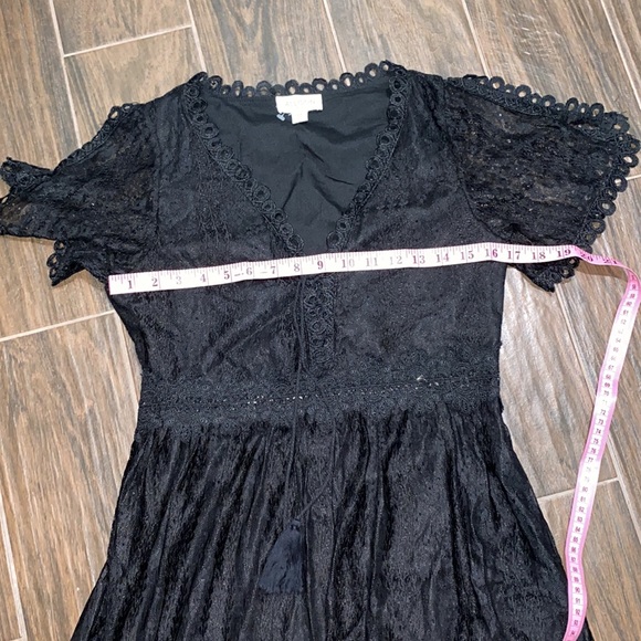 Allison black lace  dress - Picture 8 of 11